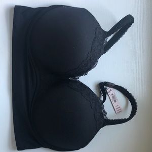 BNWT Black VS bra